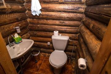 Фото номера Дом с 1 спальней Дома для отпуска Log Cabin г. Padure 14