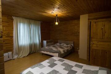 Фото номера Дом с 3 спальнями Дома для отпуска Farm г. Padure 15